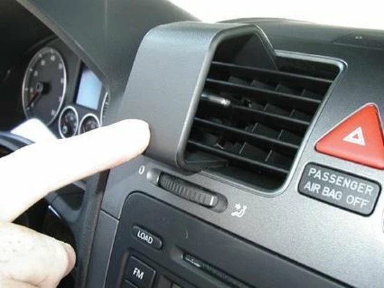 Brodit center mount voor VW Jetta 06- Brodit Center Mount Voor VW Jetta 06- -AZDome store 550x412 122