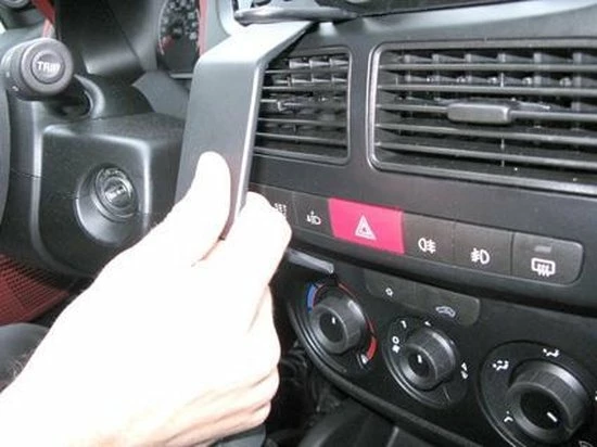 Brodit ProClip voor de Fiat Dobl? 10-12 - Center Mount Brodit ProClip Voor De Fiat Dobl? 10-12 - Center Mount -AZDome store 550x412 241