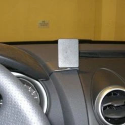 Brodit Center Mount V. Nissan Qashqai 07- -AZDome store 550x412 245