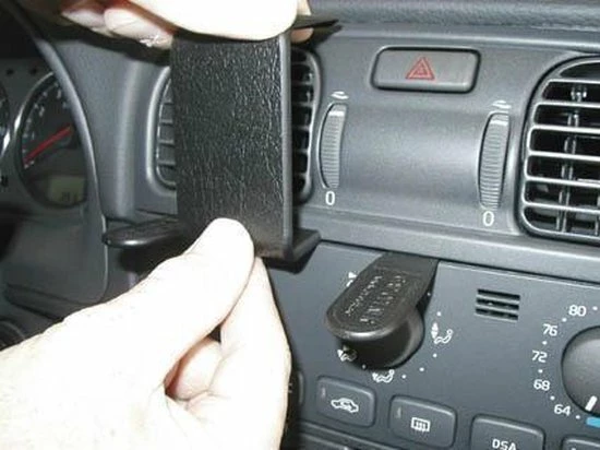 Houder - Brodit ProClip - Volvo S40/ V40 2001-2003 Center mount Houder - Brodit ProClip - Volvo S40/ V40 2001-2003 Center Mount -AZDome store 550x412 323