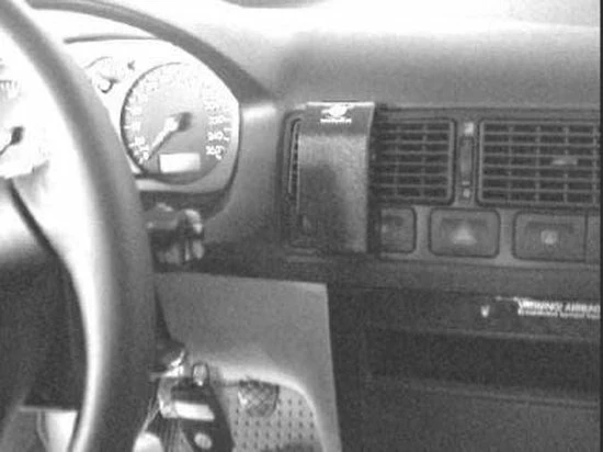 Houder - Brodit ProClip - Volkswagen Golf 4/ Variant Center Mount 3 Houder - Brodit ProClip - Volkswagen Golf 4/ Variant Center Mount