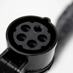 Metron Adapter Type 2 Laadpunt Naar Rood CEE 32A Stopcontact Type 2 Adapter Met Schakelaar Rood CEE 32A -AZDome store 550x550 198