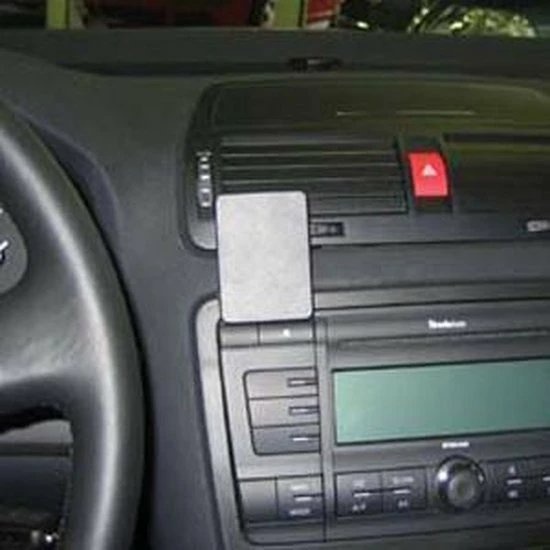 Brodit - Center Mount - Skoda Octavia 05 3 Brodit - Center Mount - Skoda Octavia 05