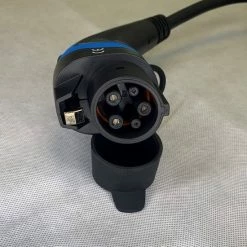 Apeks Electrical - EV Laadkabel Gekrulde Spiraal - Type 2 Naar Type 1 - 1 Fase - 32A - 7.4kW, Lengte 5 Meter 11 Apeks Electrical - EV Laadkabel Gekrulde Spiraal - Type 2 Naar Type 1 - 1 Fase - 32A - 7.4kW, Lengte 5 Meter -AZDome store 550x732 3