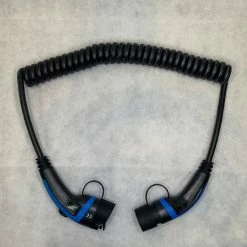 Apeks Electrical - EV Laadkabel Gekrulde Spiraal - Type 2 Naar Type 1 - 1 Fase - 32A - 7.4kW, Lengte 5 Meter 15 Apeks Electrical - EV Laadkabel Gekrulde Spiraal - Type 2 Naar Type 1 - 1 Fase - 32A - 7.4kW, Lengte 5 Meter -AZDome store 550x733 17